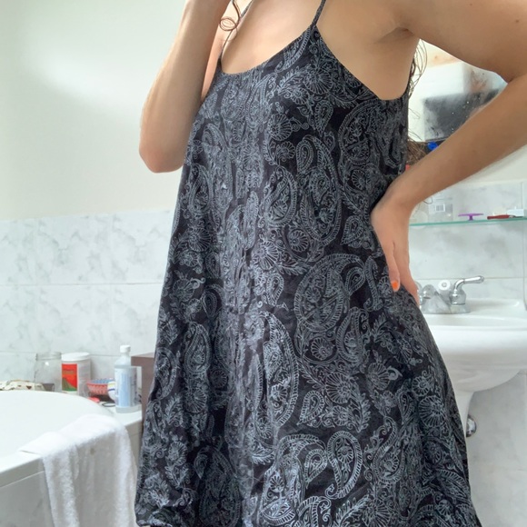 Summer Dress - Picture 1 of 4